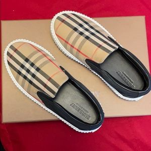 Burberry sneakers for kids